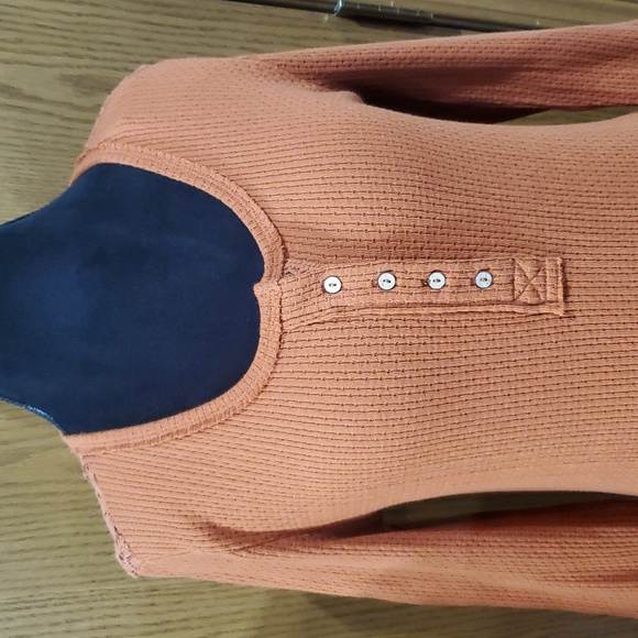 Nwt miss me rust crochet detailed waffle knit top - Picture 2 of 10